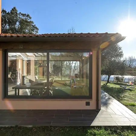 Nyaraló Tinia By Interhome