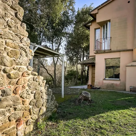 Tinia By Interhome